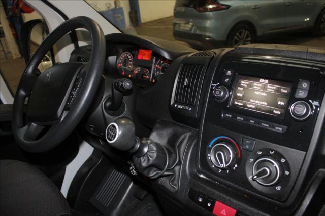 Peugeot Boxer image 1