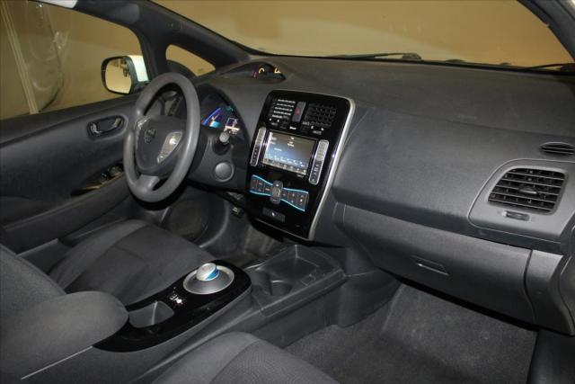 Nissan Leaf image 7