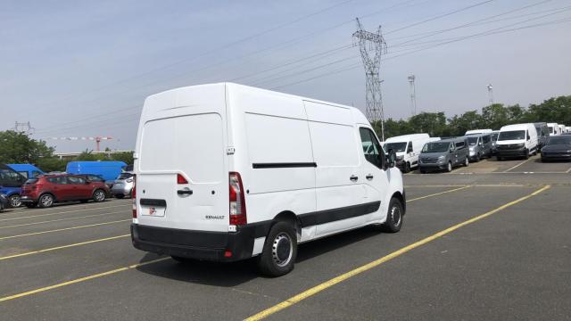 Renault Master image 2