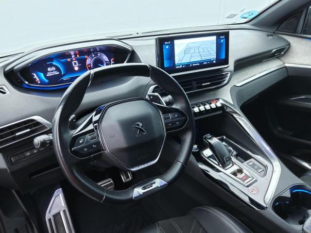 Peugeot 5008 image 2