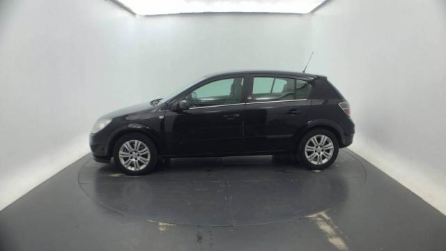 Opel Astra image 3