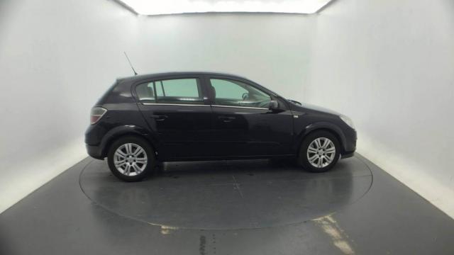 Opel Astra image 7