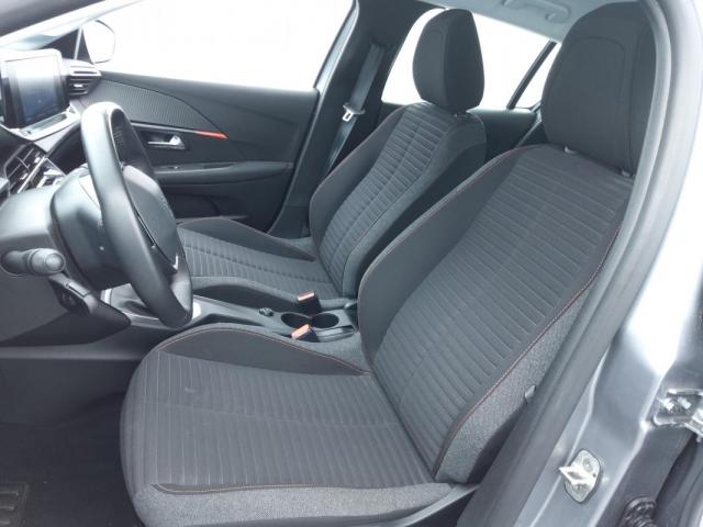 Peugeot 208 image 4