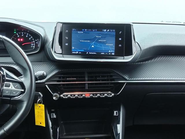 Peugeot 208 image 8
