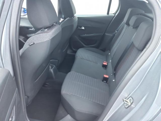 Peugeot 208 image 2