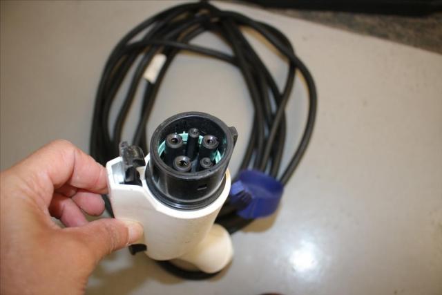 Nissan Leaf image 3