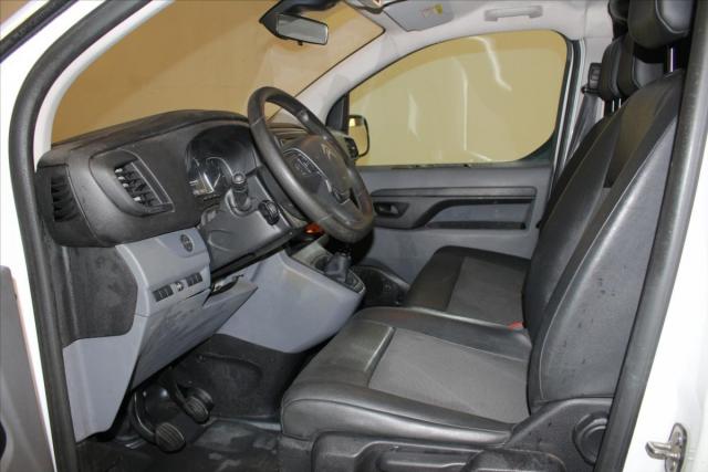 Citroen Jumpy image 8