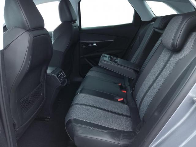 Peugeot 3008 image 6