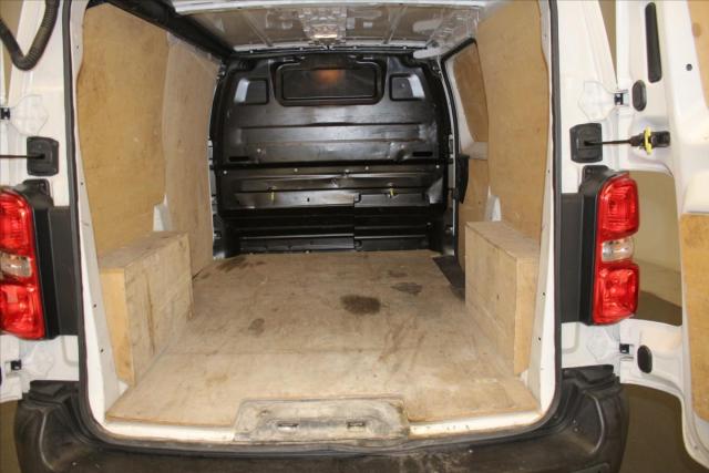 Peugeot Expert image 2