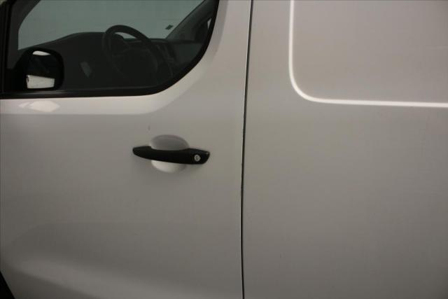 Peugeot Expert image 8