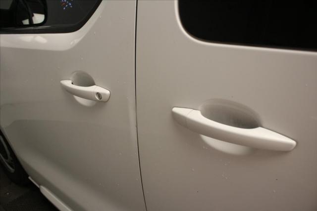 Peugeot Expert Combi image 6
