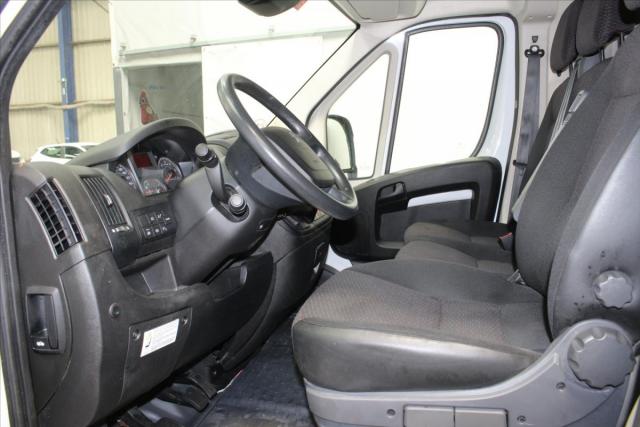 Peugeot Boxer image 8