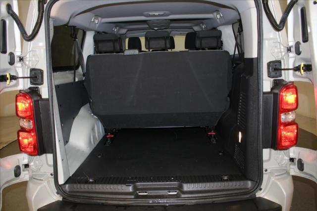 Peugeot Expert Combi image 4