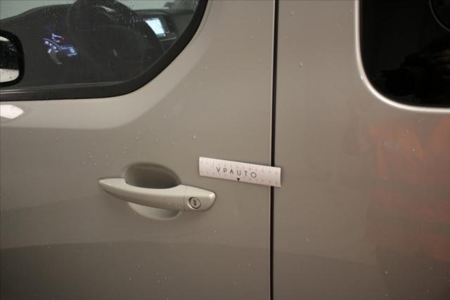 Peugeot Expert Combi image 7