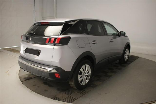 Peugeot 3008 image 1