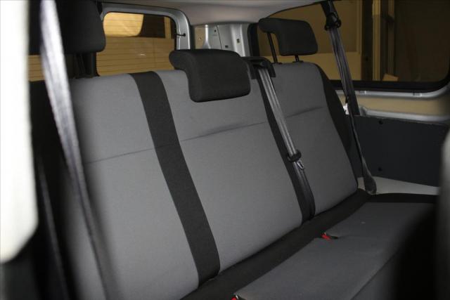 Peugeot Expert Combi image 8
