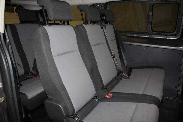 Peugeot Expert Combi image 2