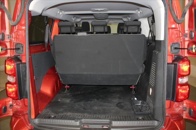 Peugeot Expert Combi image 4