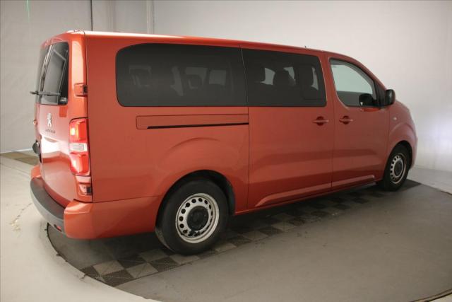 Peugeot Expert Combi image 3