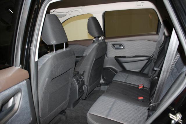 Nissan X-Trail image 6