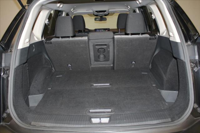 Nissan X-Trail image 1