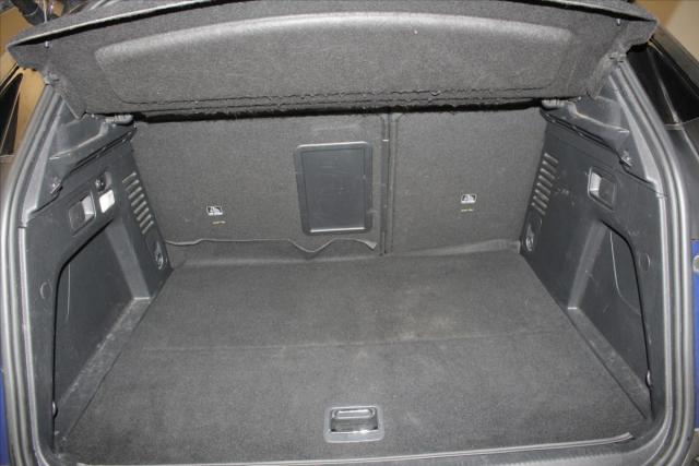 Peugeot 3008 image 2