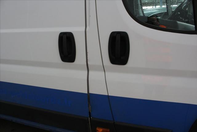 Peugeot Boxer image 3