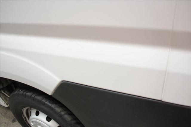 Peugeot Boxer image 2