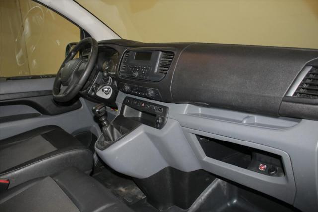 Peugeot Expert image 2