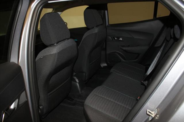 Peugeot 2008 image 1