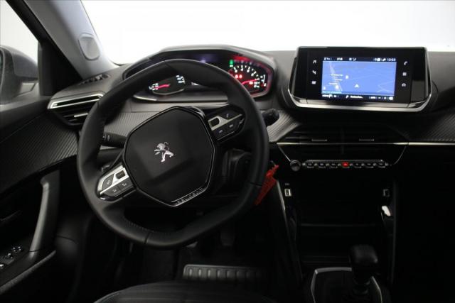 Peugeot 2008 image 7
