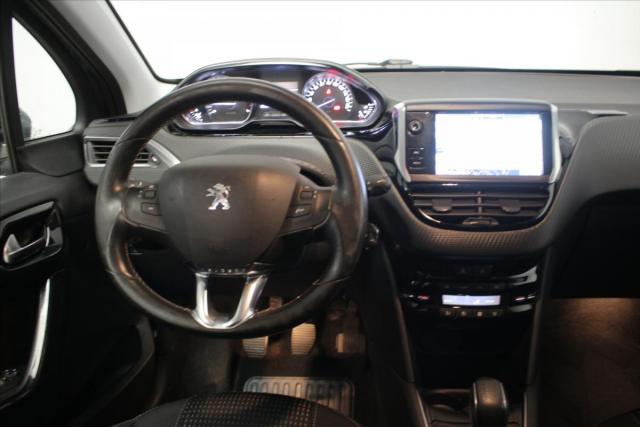 Peugeot 208 image 3