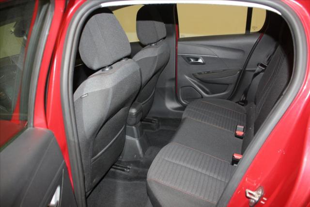 Peugeot 208 image 2
