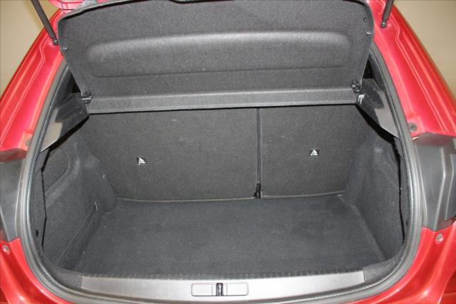 Peugeot 208 image 4