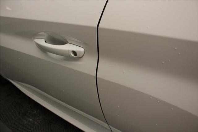 Peugeot 208 image 7