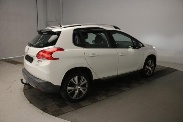 Peugeot 2008 image 7