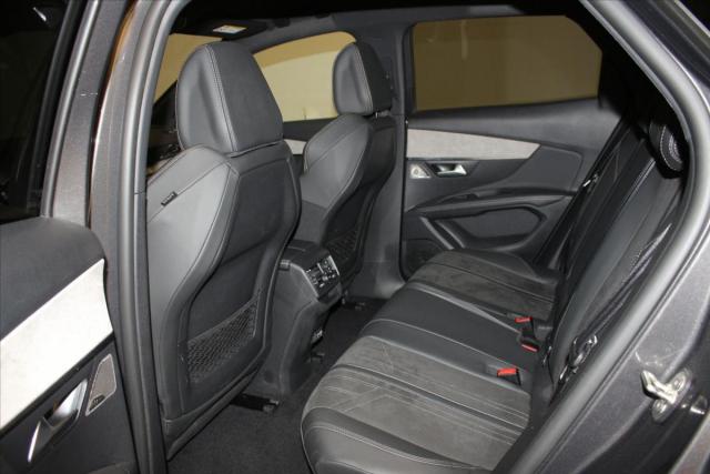 Peugeot 3008 image 8