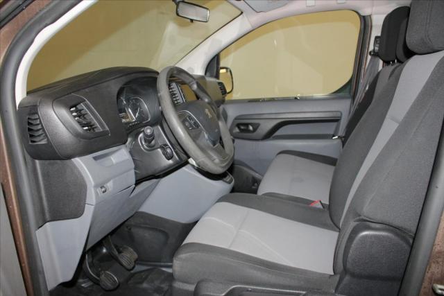 Peugeot Expert Combi image 4