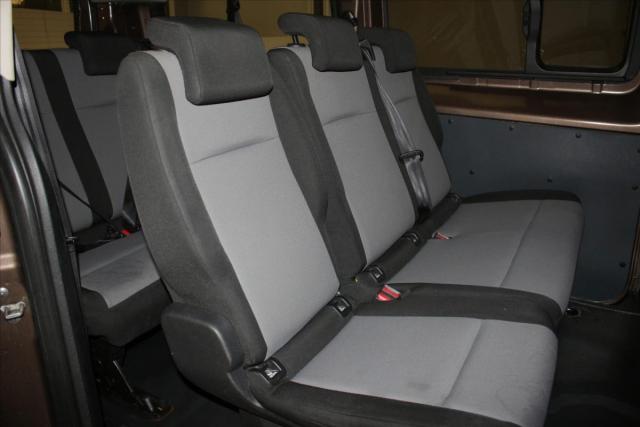 Peugeot Expert Combi image 1