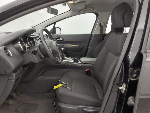 Peugeot 3008 image 8