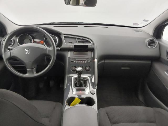 Peugeot 3008 image 2