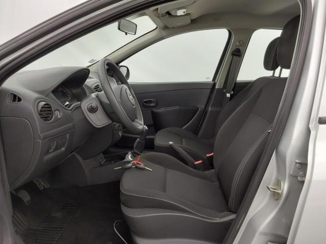 Renault Clio image 8