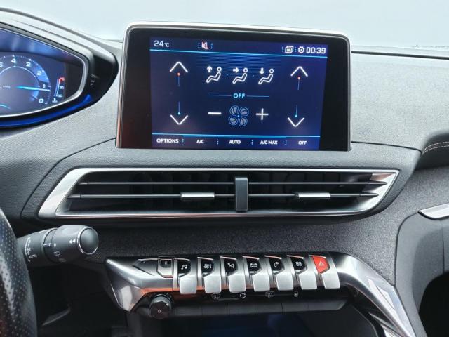 Peugeot 3008 image 2