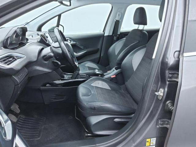 Peugeot 2008 image 2