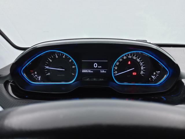 Peugeot 2008 image 1