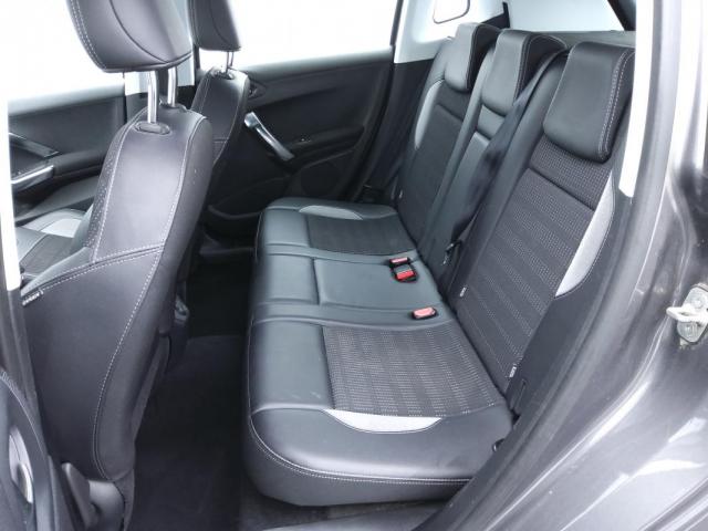 Peugeot 2008 image 3