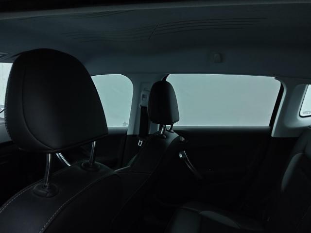 Peugeot 2008 image 6