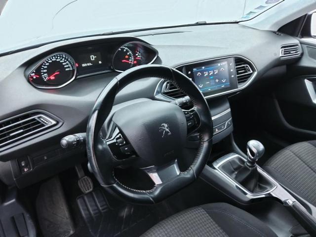 Peugeot 308 image 3