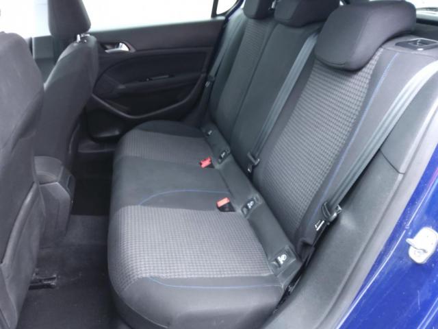 Peugeot 308 image 6