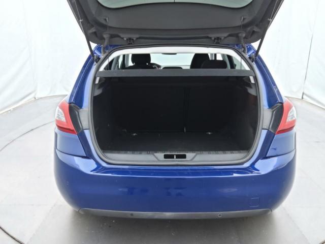 Peugeot 308 image 1